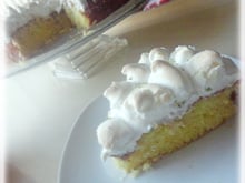 Bolo de limão siciliano com merengue