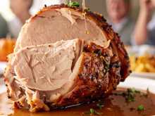 O quilo do tender não cabe no orçamento? Substitua por um desses cortes suínos incríveis para impressionar na ceia de Natal