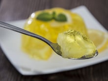 A gelatina caseira rica em colágeno e vitamina C: estão chamando de “fonte da longevidade”