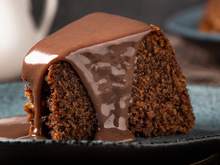 Bolo de chocolate simples e fofinho