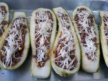 Abobrinha recheada de forno