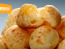 Pão de queijo caseiro com 4 ingredientes: é só misturar e levar ao forno; receita fácil e yummmm que delícia!