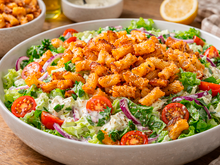 Salada de macarrão crocante e molhadinha, receita perfeita para um almoço rápido e diferente