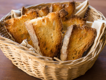 Torrar pão reduz o índice glicêmico, mas pode fazer você comer mais. Existe uma alternativa melhor para o açúcar no sangue