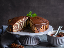 Como salvar um bolo muito doce?