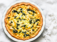 Torta de frango e espinafre sem farinha: almoço saudável e fácil de fazer para comer bem sem abrir mão do prazer