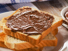 Com 47 calorias por colher, esse creme de cacau é o substituto da Nutella que você vai querer comer todo dia