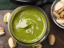 Pistache tá na moda! 4 receitas com o ingrediente do momento e os melhores produtos para você prepará-las