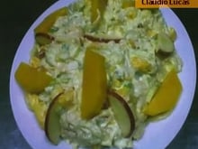 Salpicão de frango com manga e maçã