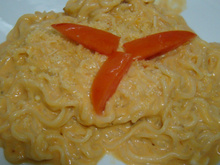 Miojo com requeijão