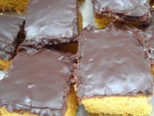 Casquinha crocante de chocolate para bolos: como fazer