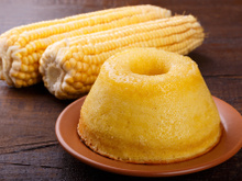 Bolo de milho com requeijão: confira a receita