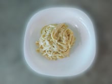 Linguini cremoso com limão