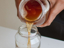 O ouro líquido que equilibra a microbiota e melhora a saúde digestiva (não é o azeite)