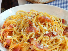 Molho carbonara original: como fazer a receita italiana tradicional (sem creme de leite!)