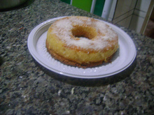 Cocada de coco com doce de banana no forno