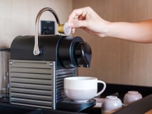 Café em cápsula: saiba como escolher a sua máquina de café e tenha variedade de sabor e praticidade na rotina