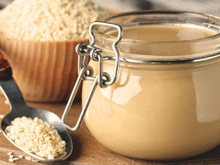 Você sabe o que é tahine? Descubra o que é e como fazer em casa essa delícia para incrementar seus pratos!