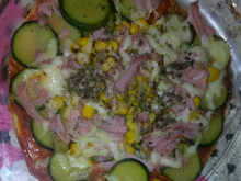 Pizza de abóbrinha com massa de pastel