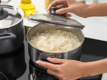 Os 3 principais erros que todo mundo comete na hora de fazer arroz que acabam com o prato