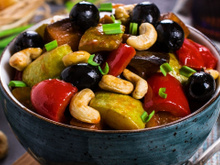 Minha amiga cozinheira me ensinou essa receita de caponata de abobrinha na airfryer e agora eu faço toda semana, até meus filhos adoram!