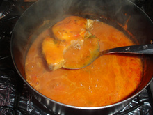 Cação ao molho vermelho