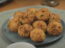 Essa receita de bolinho recheado é tão fácil que virou meu lanche preferido da semana