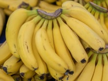 As bananas parecem todas iguais, mas os benefícios são diferentes: qual banana é a melhor para a sua alimentação?