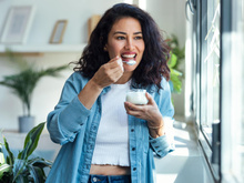 Novo estudo revela benefício escondido de comer iogurte pelo menos duas vezes na semana