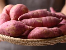 Pare de cozinhar na água: é assim que você deve preparar a batata-doce para conservar os nutrientes a adicionar no cardápio de forma mais saudável