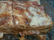 Lasanha de presunto e queijo