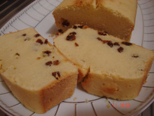 Bolo comum com passas