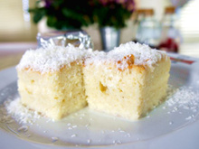 Como fazer bolo gelado simples: confira a receita