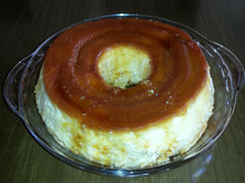 Pudim de queijo fresco