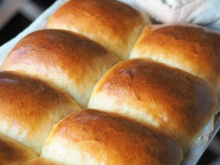 Pão caseiro de leite mais fofinho do mundo que aprendi com meu ex-marido (e meu namorado atual adora!): receita muito fácil para arrasar no café da manhã