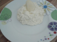 Pasta de ricota com alho