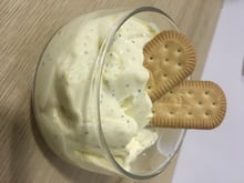 Mousse de maracujá rápido com 3 ingredientes