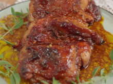 Essa é a sobrecoxa mais SUCULENTA que você vai comer na vida: minha tia faz essa receita há 10 anos e finalmente me revelou o segredo