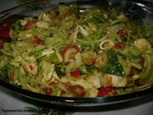Salada verde com molho de mostarda