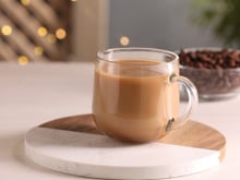 Essa cafeteira que faz uma xícara de café é a opção perfeita para quem mora sozinho