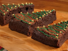 Brownie de árvore de Natal fácil de fazer é a sobremesa chocolatuda que você precisa na sua festa