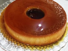 Pudim com doce de leite