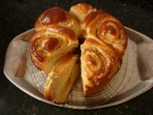 Rosca de coco (pão doce)