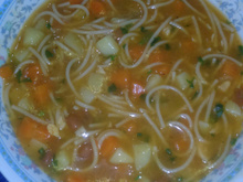 Sopa de feijão com verduras
