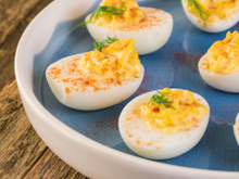 Ovos deviled: ovos recheados e apimentados