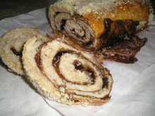 Cuca recheada com chocolate