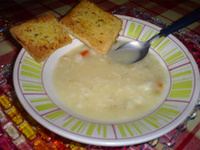 Sopa de galinha com arroz da Valéria