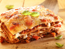 5 truques de chef para a sua receita de lasanha virar um prato perfeito