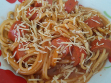 Macarrão com salsicha na pressão da Simone