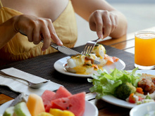 Esse alimento simples pode ajudar o fígado antes, durante e depois do Carnaval, segundo essa nutricionista